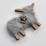 Hairy Coo Brooch - Grey pin detail