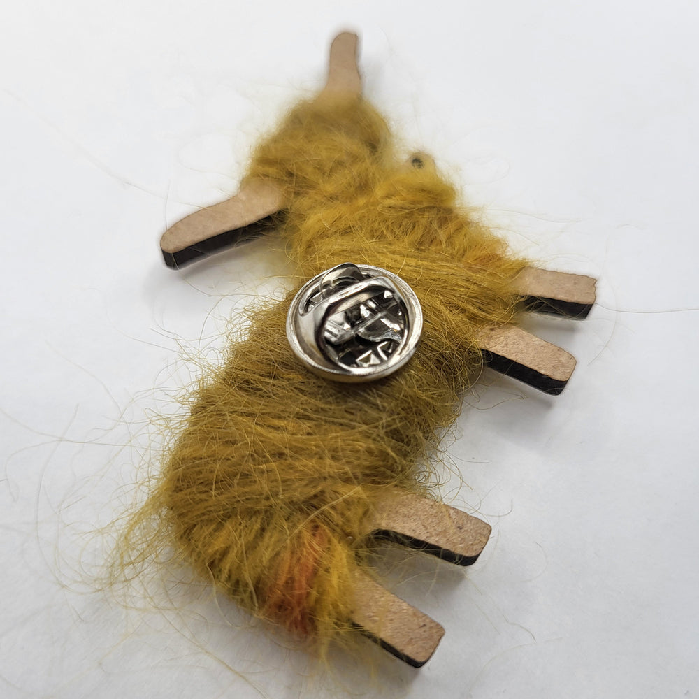Hairy Coo Brooch - Pin detail 
