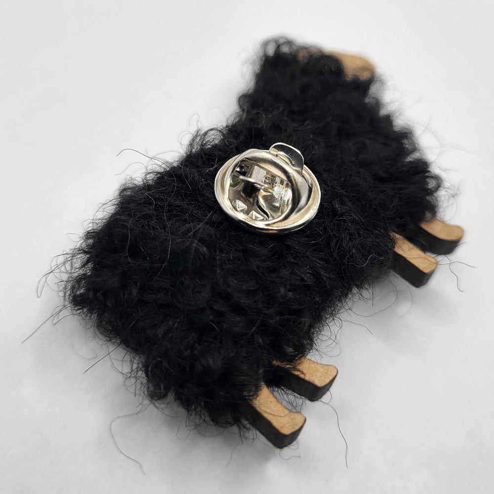 Woolly Ewe Brooch Pin detail